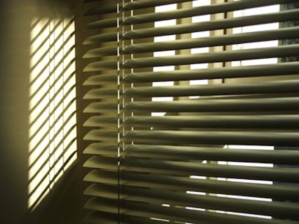 window blind, venetian blind